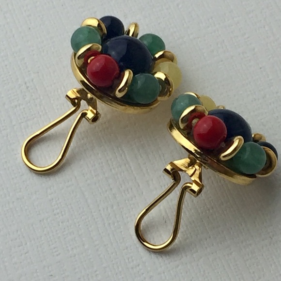 Classy Liz Claiborne Beaded Clip On Earrings - Picture 4 of 8